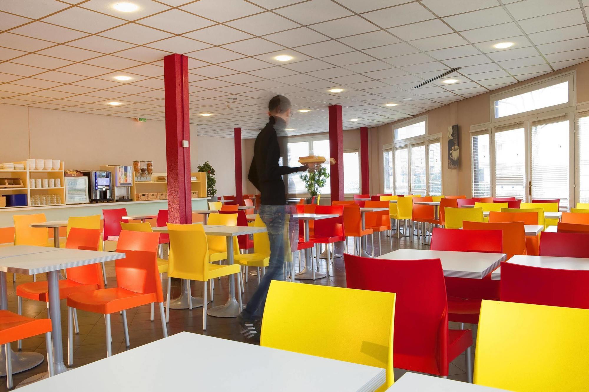 Hotelf1 Cergy Exterior foto